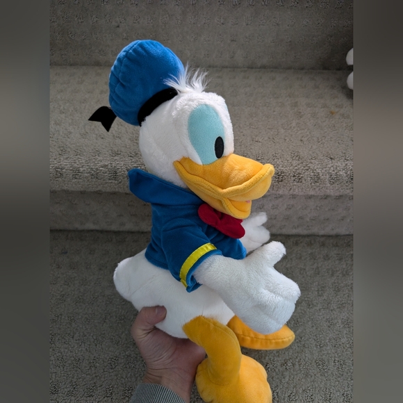 Donald duck Disney store plush - Picture 2 of 4
